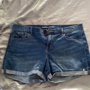 Old Navy Boyfriend 3in Jean Shorts
